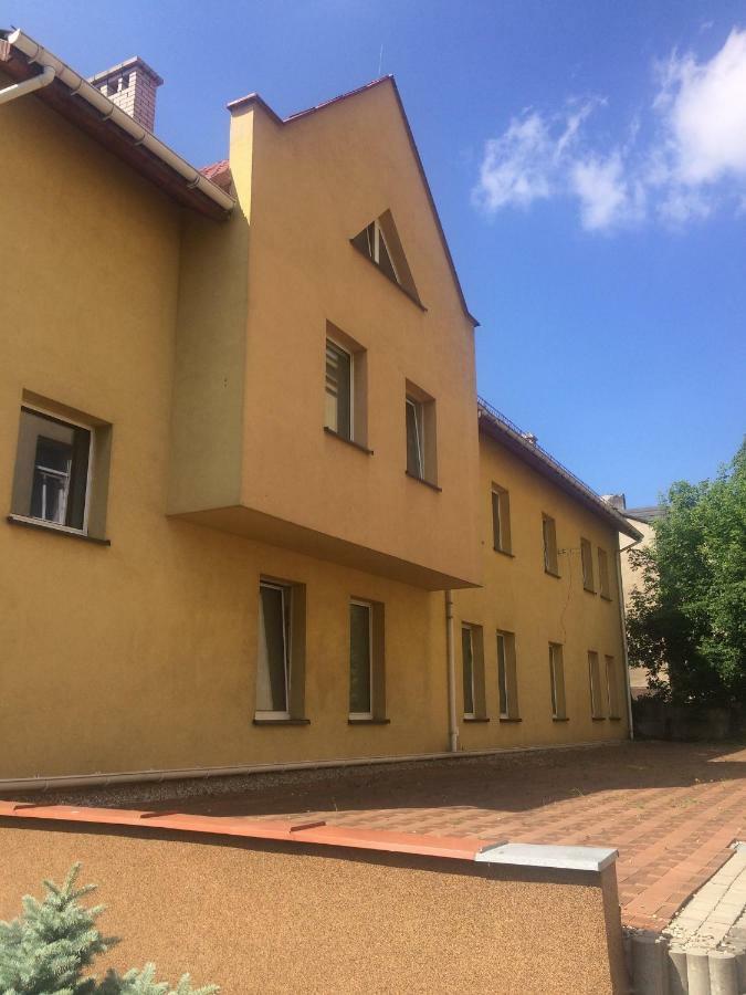 Pilgrims Place Vandrarhem Częstochowa Exteriör bild